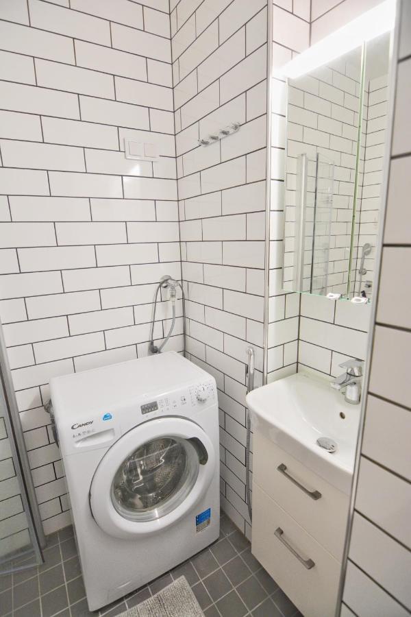 Homely - City Apartment 50M2 ヘルシンキ エクステリア 写真