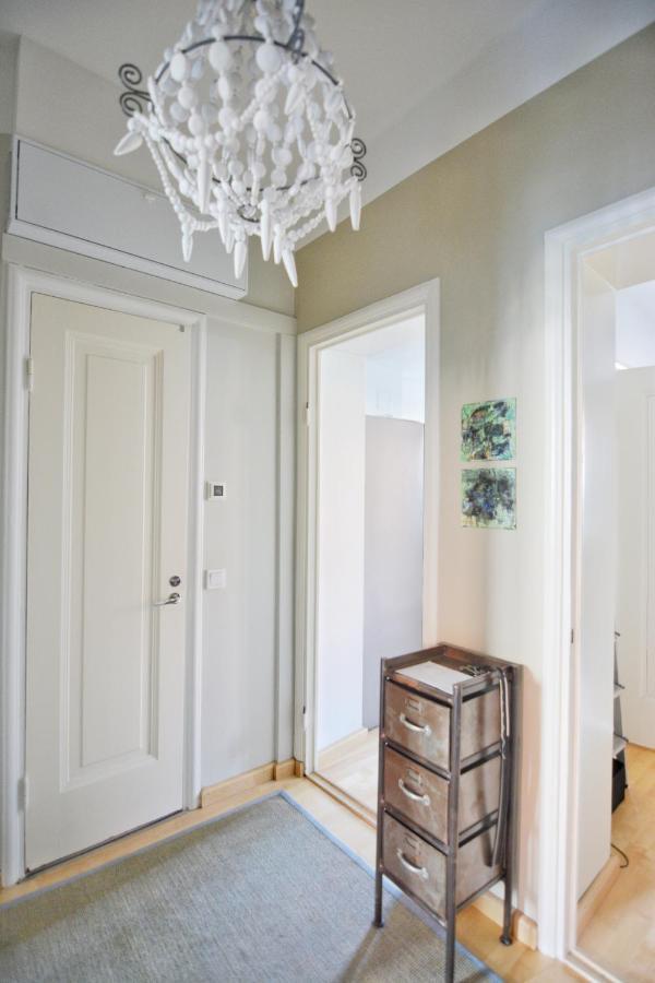 Homely - City Apartment 50M2 ヘルシンキ エクステリア 写真