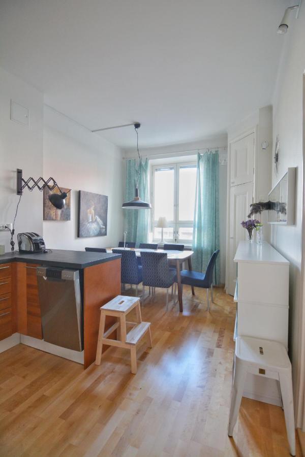 Homely - City Apartment 50M2 ヘルシンキ エクステリア 写真